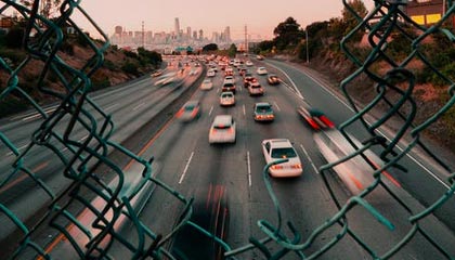 kaiyun体育app-社交媒体热议：谁是本赛季最耀眼的车手？