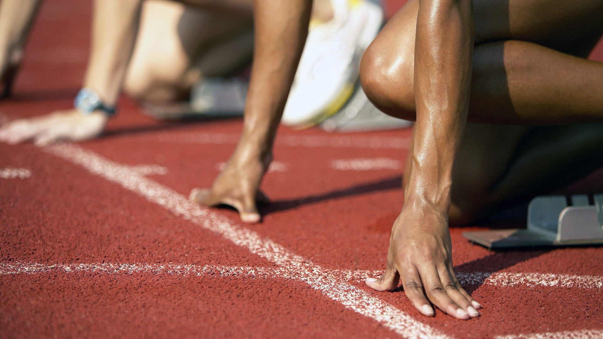 团队协作冠军,车队配合成就佳绩,车队团结力量大